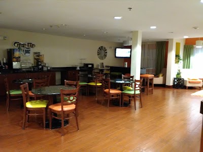 Photos of Microtel Inn & Suites by Wyndham Daphne/Mobile