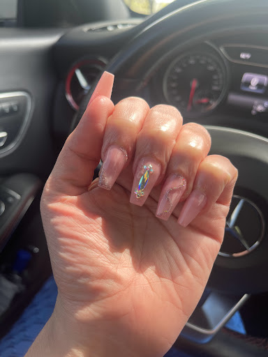Karoly's Beauty Salon - Thumbnail