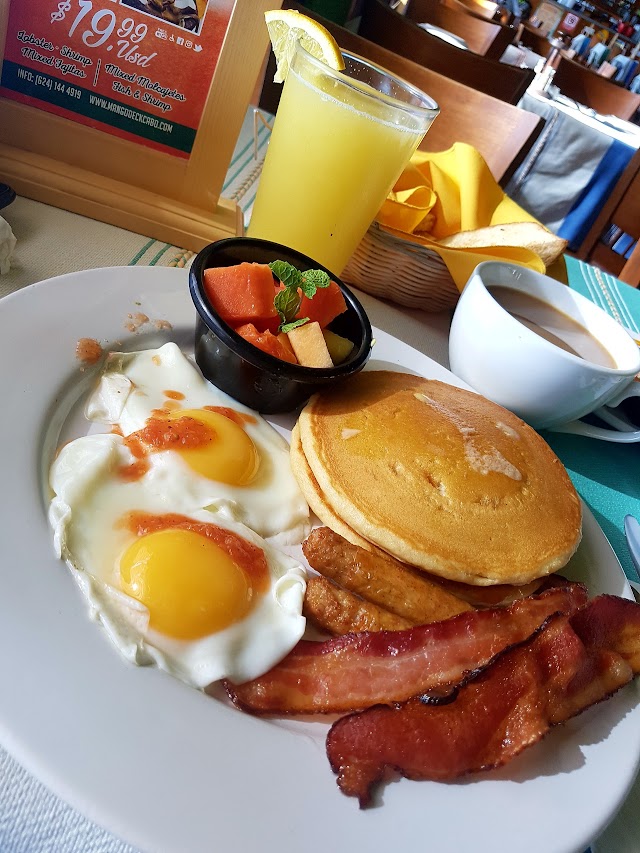 Mango Deck Restaurant, Bar & Beach Club