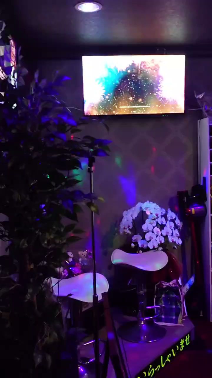 カラオケバーピンキー
