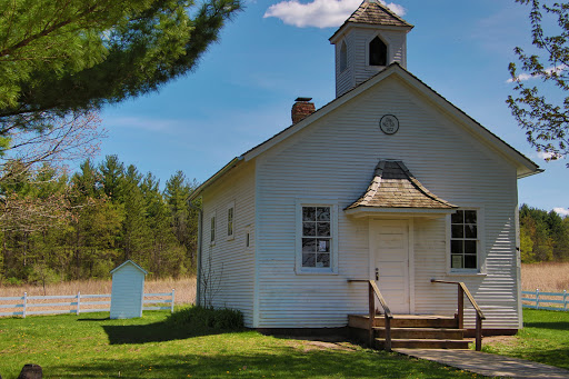 Pioneer Sholes School