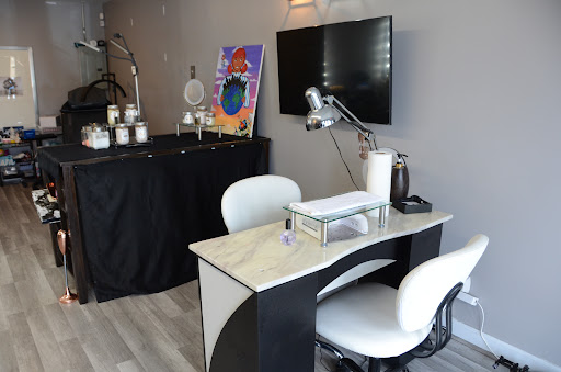 Chicago's Favorite Nail Spa - Thumbnail