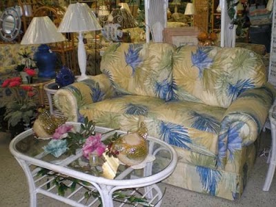 Photos of Lori Draper's New & Used Furniture