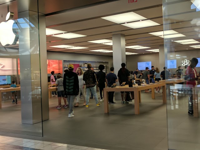 Apple Saint Louis Galleria