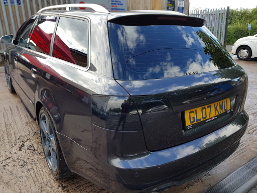 Britten St Valet - Thumbnail