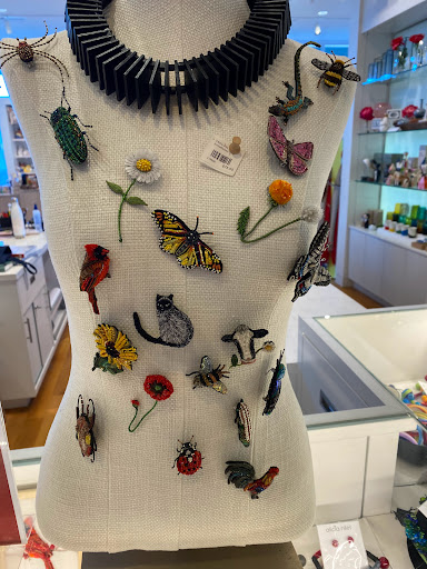 Museum Shop - Visual