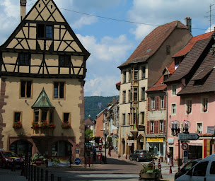 Photo n°1 de ACTE - THANN-magasins-artisans-restaurants-pizzeria-bars-marché hebdo-Thur-Cernay à Thann (Association ou organisation)