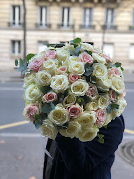 Photo n°2 de La Rose d'Ispahan à Paris (Service de plantes d'intérieur)