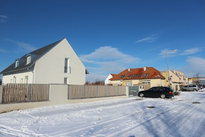 Photos of Csendesr&eacute;ti Lak&oacute;kert
