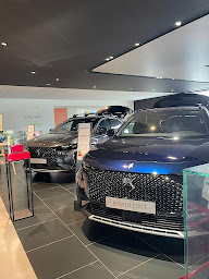 Photo n°9 de DS SALON COMPIÈGNE - SOFIDA Auto à Compiègne (Vendeur de voitures d'occasion)