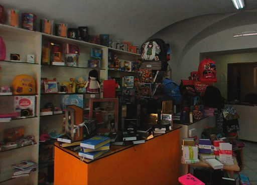 Cartoleria 'Punto e Virgola' Montefiascone Gallery - Italy