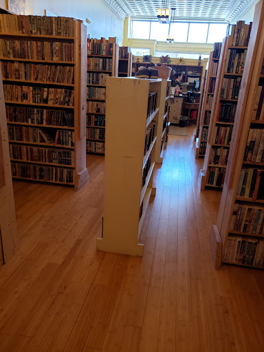 Blue Geranium Books and Gifts - Thumbnail