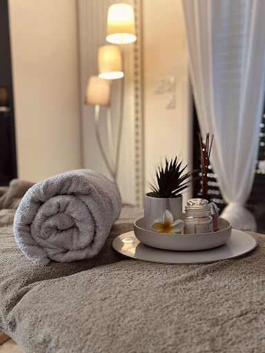 Masseuse à domicile Toulouse - Elisa - Thumbnail
