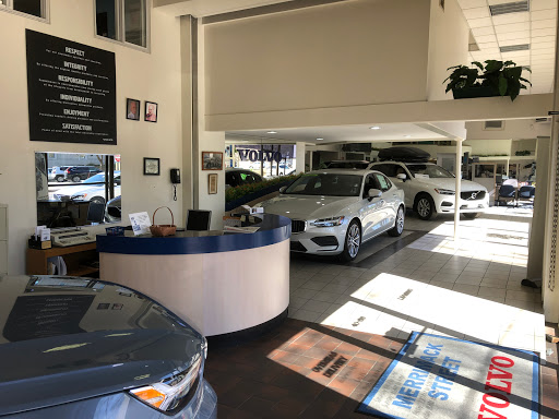 Merrimack Street Volvo Cars - Thumbnail