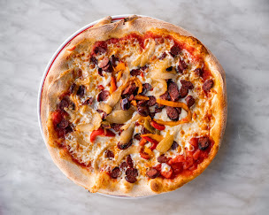 Photo n°37 de La Cerise sur la Pizza - Rue Saint-Paul à Paris (Pizzeria)