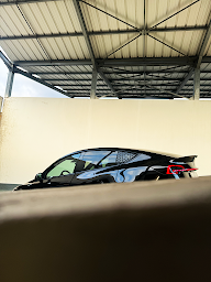 Photo n°35 de Green Drive - Accessoires pour Tesla à Claix (Showroom Tesla)