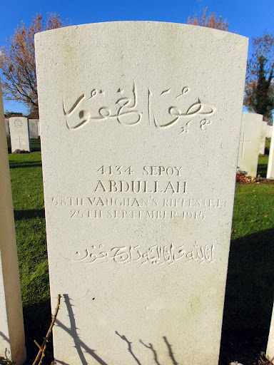 Aubers Ridge British Cemetery - Thumbnail