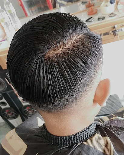 Dek Wan BarberShopAceh