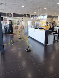 Photo n°21 de Peugeot Nîmes à Nîmes (Vendeur de voitures d'occasion)