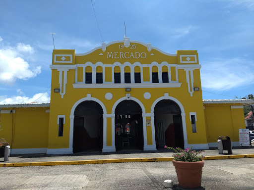Plaza del Mercado de Yauco - Thumbnail