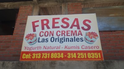 Photos of FRESAS CON CREMA LAS ORIGINALES.