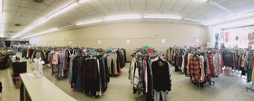 Mimi's Attic Consignment - Visual