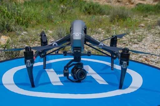 Alquiler Drones Profesionales en Sevilla, Filmaciones Aéreas, Piloto de drones profesionales - Thumbnail