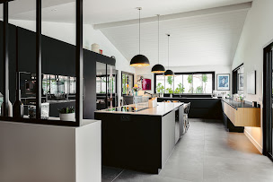 Photo n°21 de Marine Agencement - Créateurs d'intérieurs d'exception à La Rochelle (Magasin de luminaires)