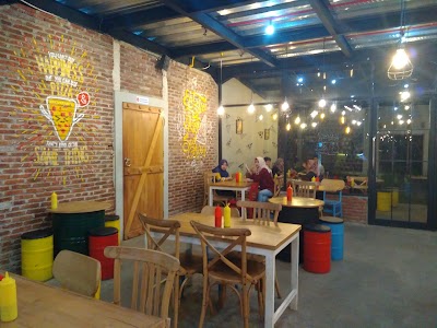 Photos of Panties Pizza Purwoketo