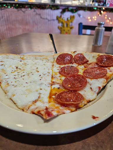 Elizabeth Pizza wentworth - Thumbnail