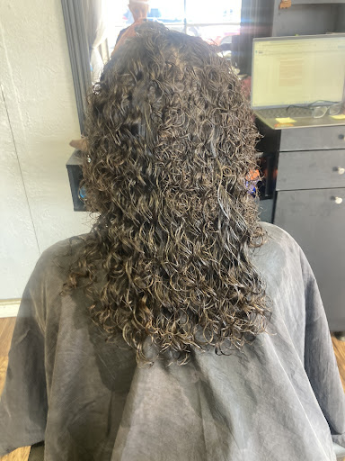 Oil City Salon - Thumbnail