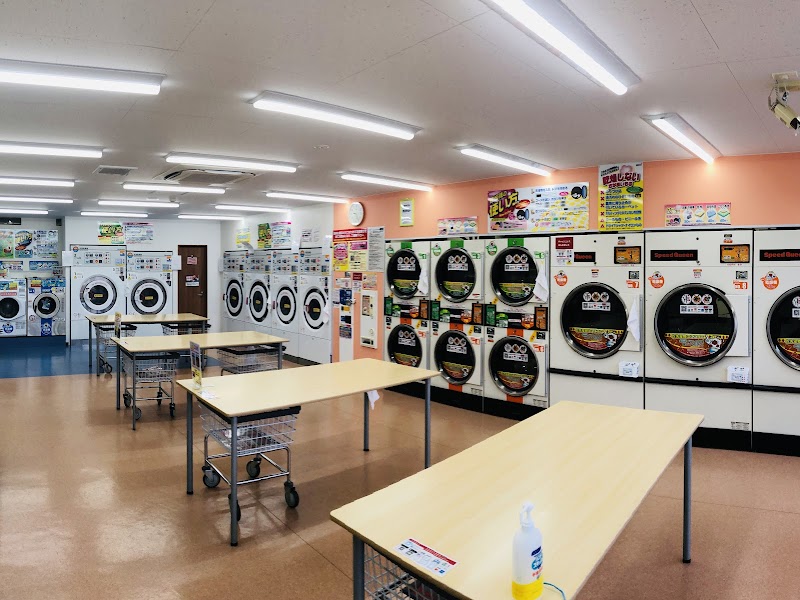 コインランドリーデポ札幌発寒13条店