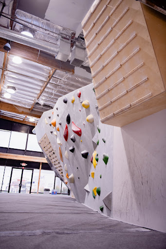 Mesa Rim Climbing Center (Mira Mesa) - Thumbnail