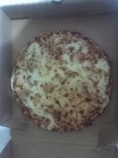 Photos of Quincho's Pizza M.R
