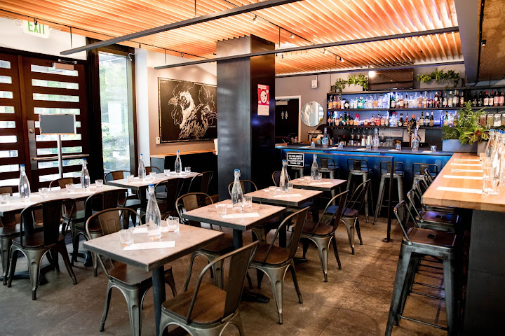 Mamnoon Street by null