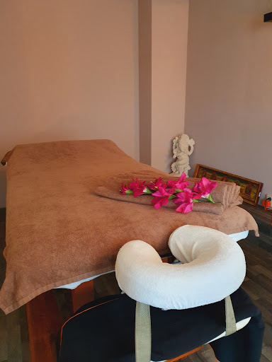 Massagetherapeut en medisch pedicure Wellness aan Zee - Thumbnail