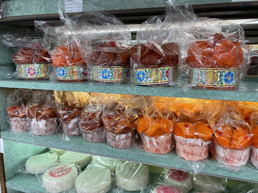Molly's Nonya Kuehs - Thumbnail