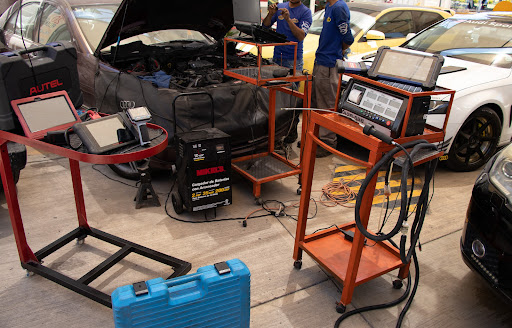 SERVICIO AUTOMOTRIZ CAR SERVI Q.
