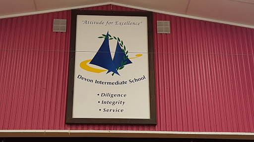 Devon Intermediate - Visual