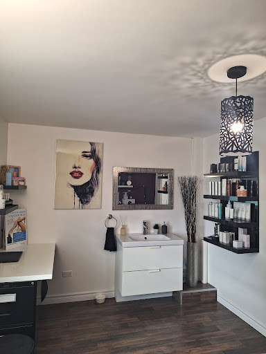 Salon Anarkia coiffure, esthétique et thérapeute complémentaire