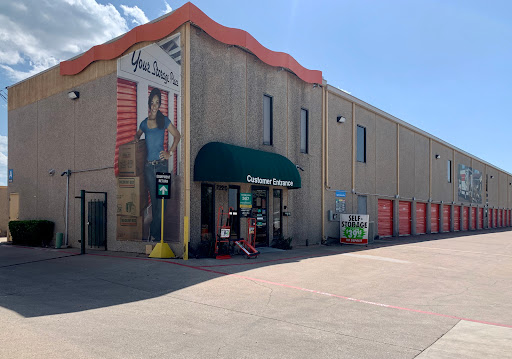 U-Haul Storage at Country Club-Carrollton