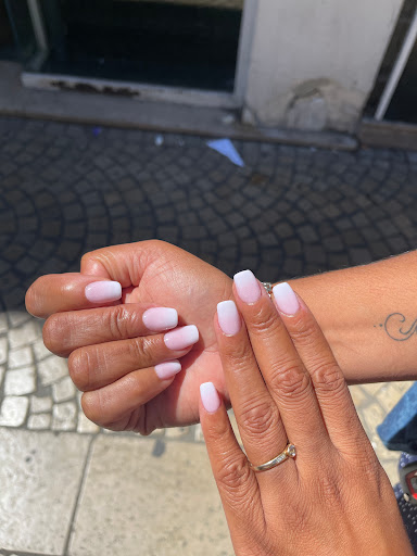 Gbeauty Lyon Valmy Gallery - France