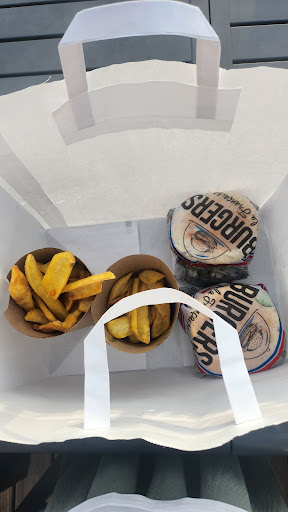 Photo 2 - NE TI BURGER