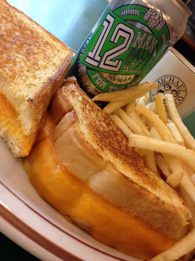 Michael D's Eatery - Visual