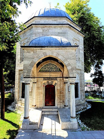 Barbaros Hayrettin Paşa are Tomb