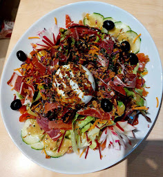 Photo n°7 de L’affine bouche à Alvignac (Saladerie)