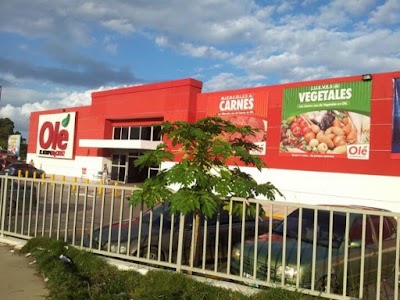 Photos of Hypermarkets Ol&eacute; Duarte Highway