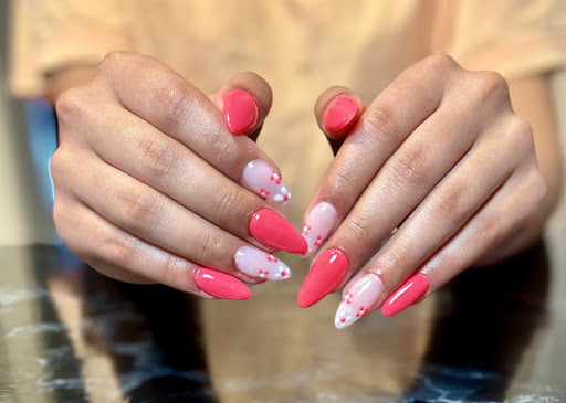 SimplyNails-HM
