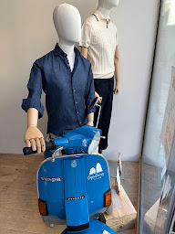 Photo n°10 de CapriLuxury La Moda Italiana Beaune - Chemise Sur Mesure - Achat et Vente Sacs de luxe à Beaune (Tailleur)