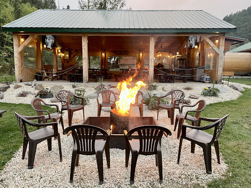 Whitetail Creek Resort Logo